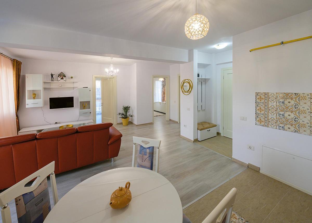 Apartament Laur Gura Humorului Ngoại thất bức ảnh