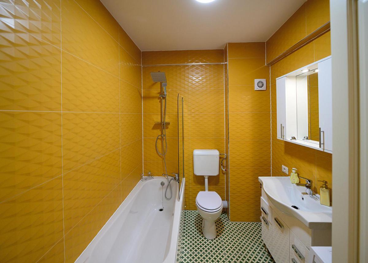 Apartament Laur Gura Humorului Ngoại thất bức ảnh