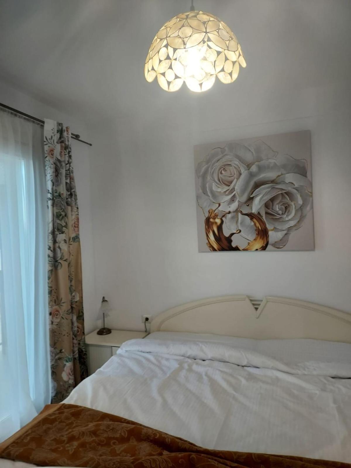 Apartament Laur Gura Humorului Ngoại thất bức ảnh